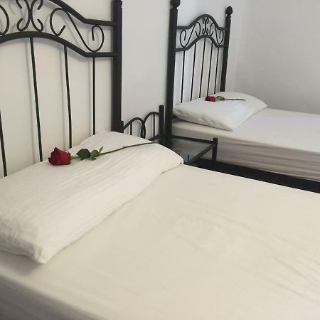Albergue Rosalia / Pilgrim Hostel Castrojeriz Luaran gambar