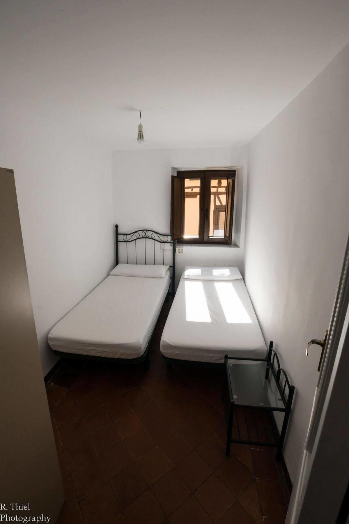 Albergue Rosalia / Pilgrim Hostel Castrojeriz Luaran gambar