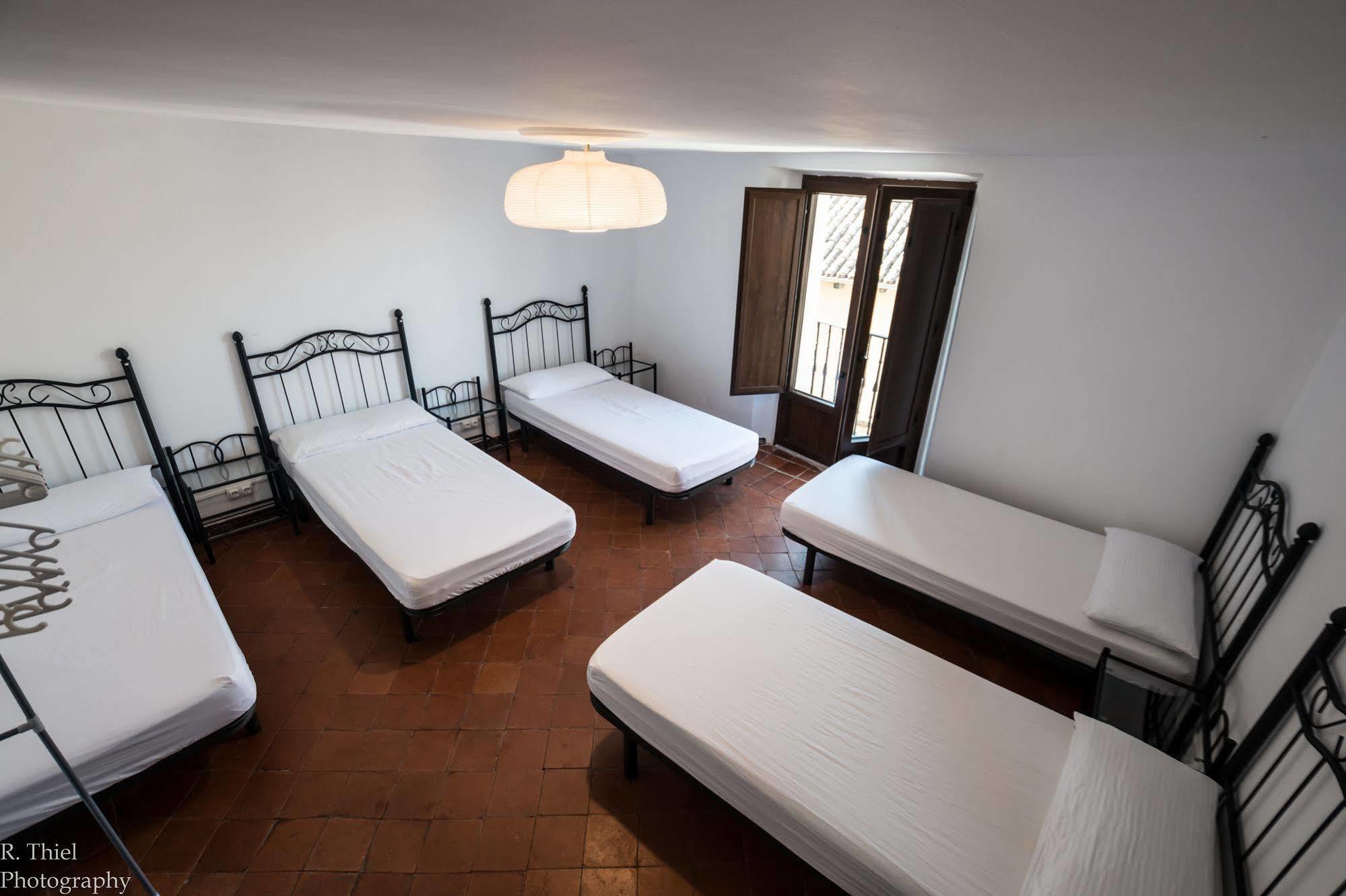 Albergue Rosalia / Pilgrim Hostel Castrojeriz Luaran gambar